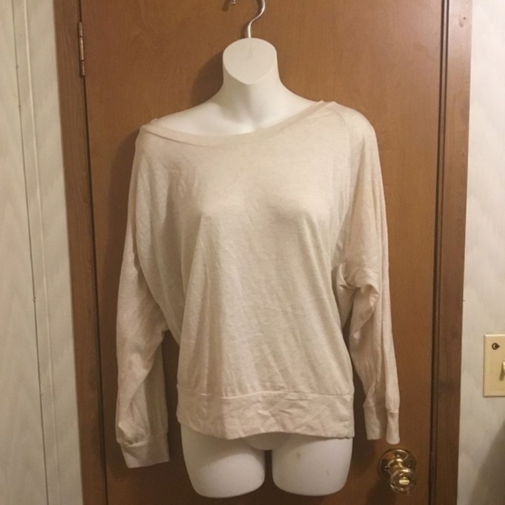 Wet seal Casual Cream Off-Shoulder Long Sleeve Top L
